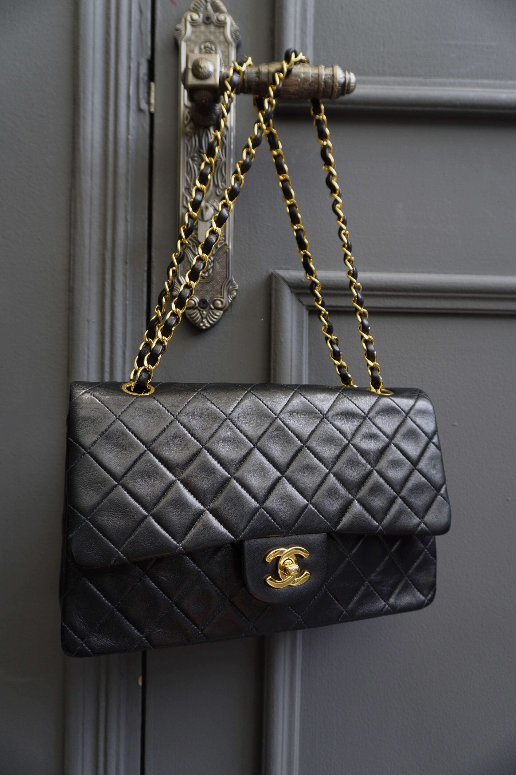 Chanel Classic 11.12