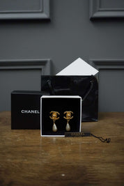 Chanel Clips