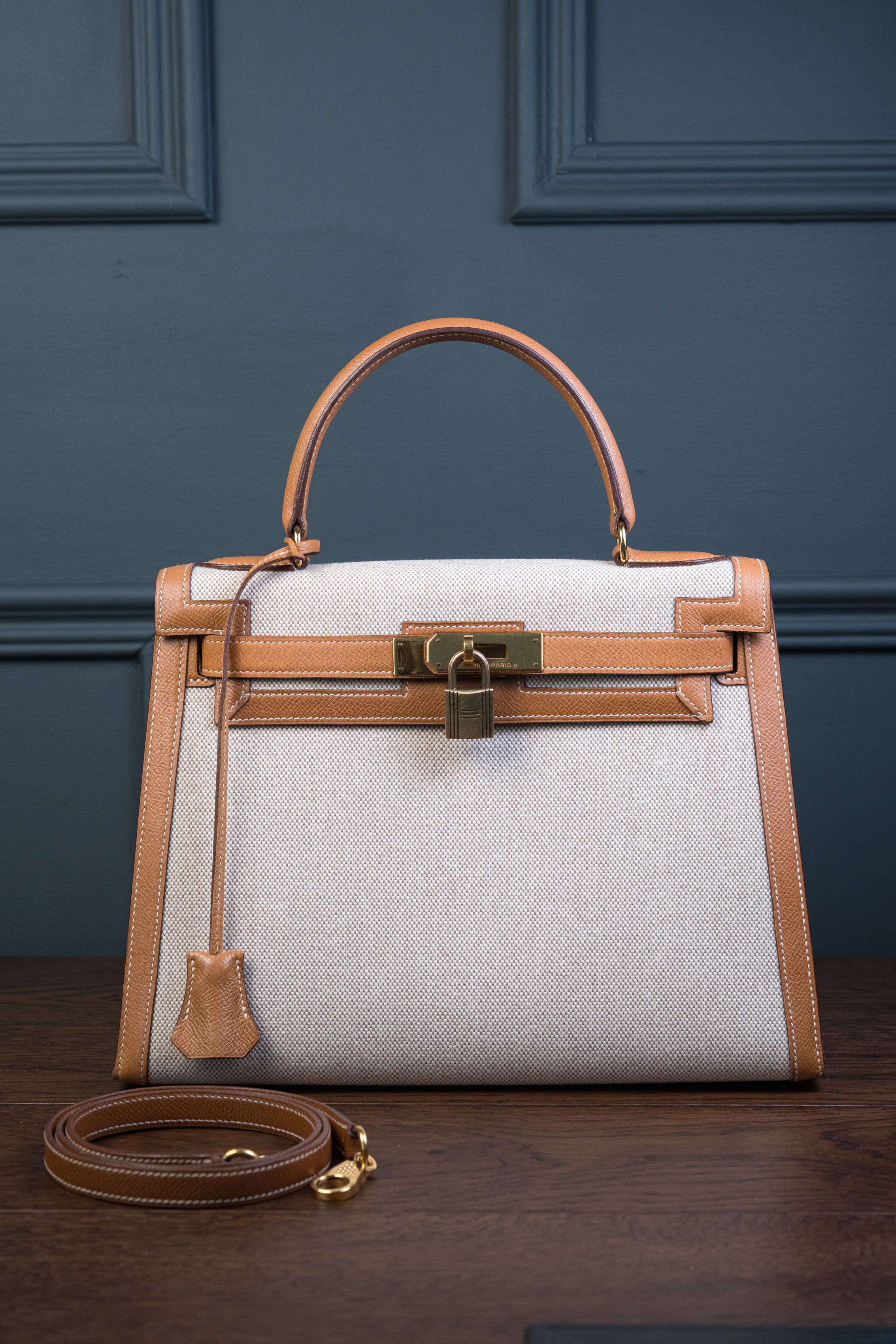 Hermès Kelly 28 Toili Ash 2000s | 14000$